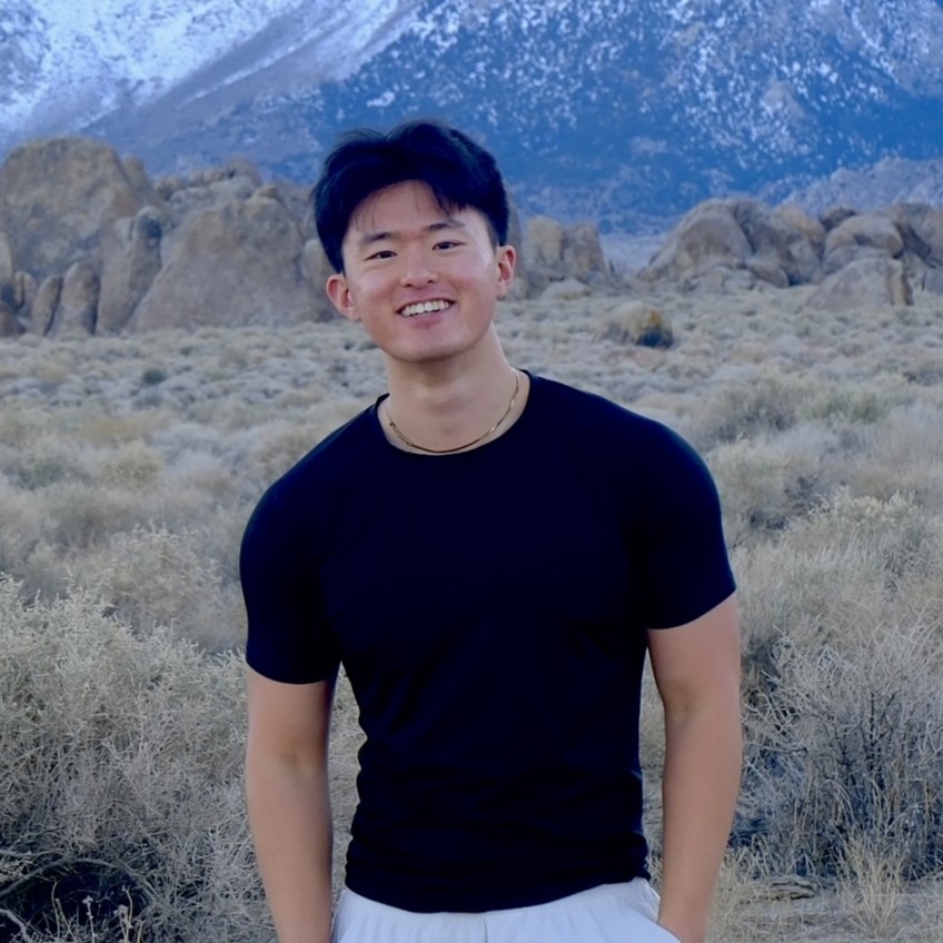 Sawyer Huang headshot